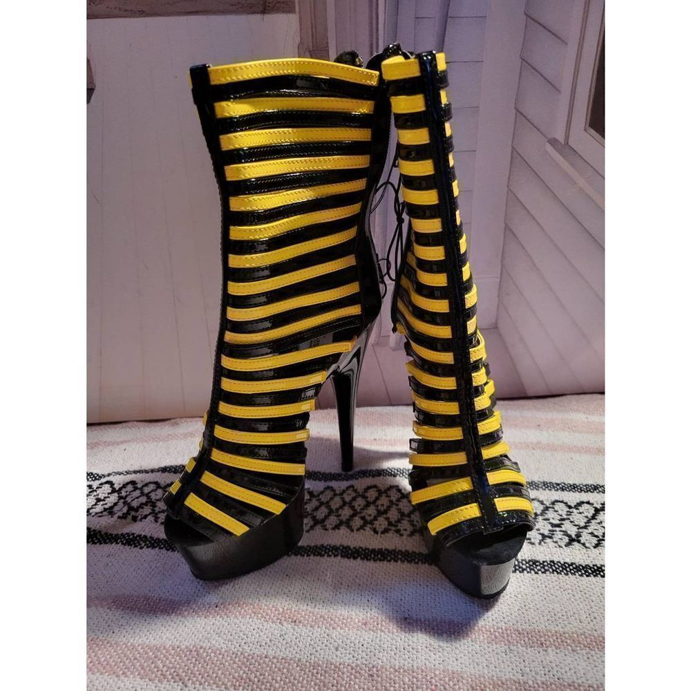 New Pleaser delight 600 bee sz5 boots